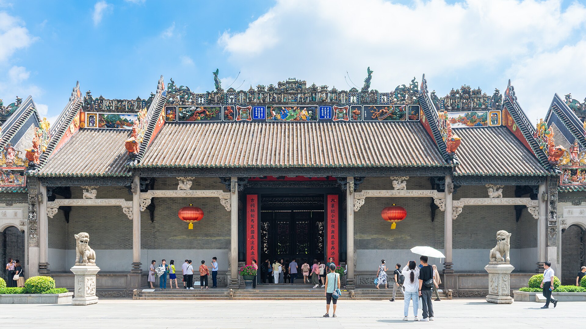 วัดบรรพชนตระกูลเฉินงานแกะสลักวิจิตรกว่างโจว — เที่ยวกว่างโจว จีน