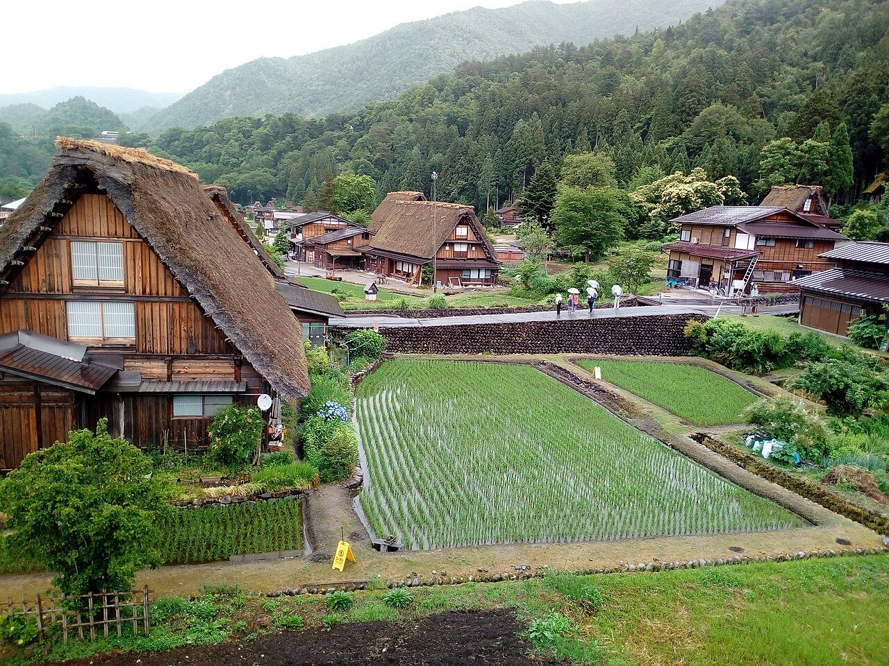 Shirakawago no Yu โรงแรมริมน้ำพร้อมออนเซน