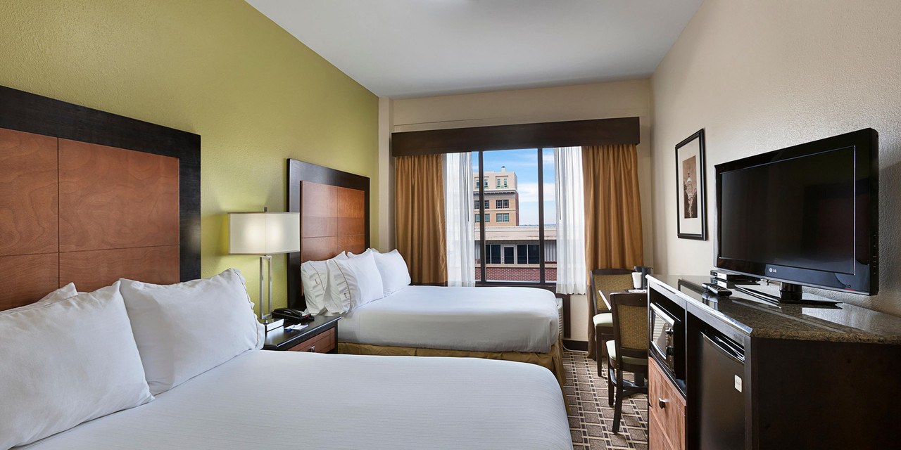 Holiday Inn Express & Suites Atlanta Downtown by IHG