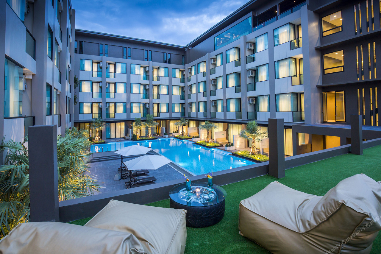 The Crystal Hotel Buriram