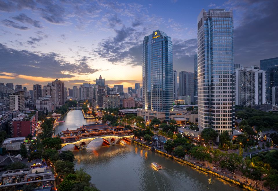 8 โรงแรมเฉิงตูอาหารเช้าดี