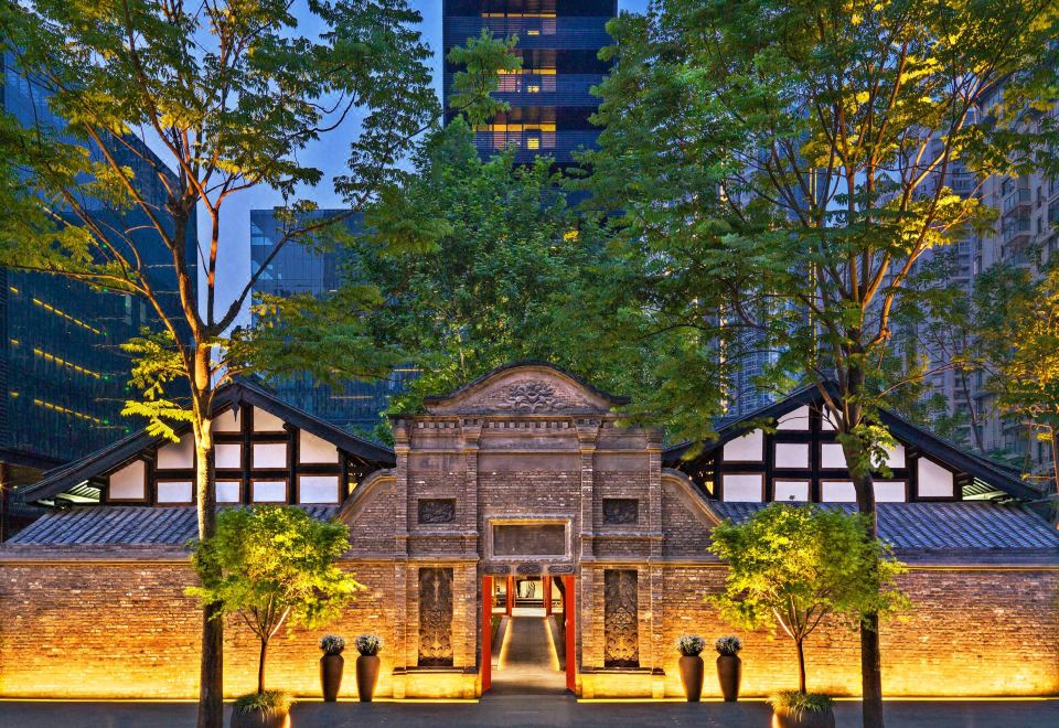 Upper House Chengdu คอร์ตยาร์ดราชวงศ์ชิงกลางไท่กู๋หลี่ — รีวิวที่พักเฉิงตู