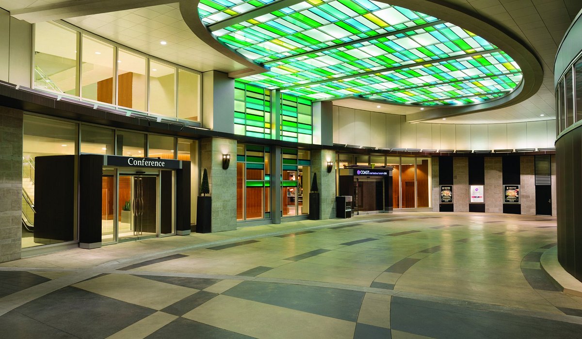 Coast Coal Harbour Vancouver Hotel by APA