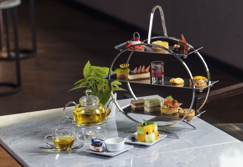 คาเฟ่และพื้นที่นั่งเล่น Crowne Plaza Tainan