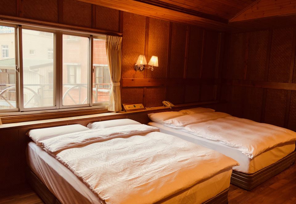 ห้องพักภายใน Fenchihu Hotel