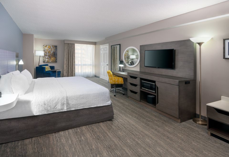 Hampton Inn Kansas City Country Club Plaza