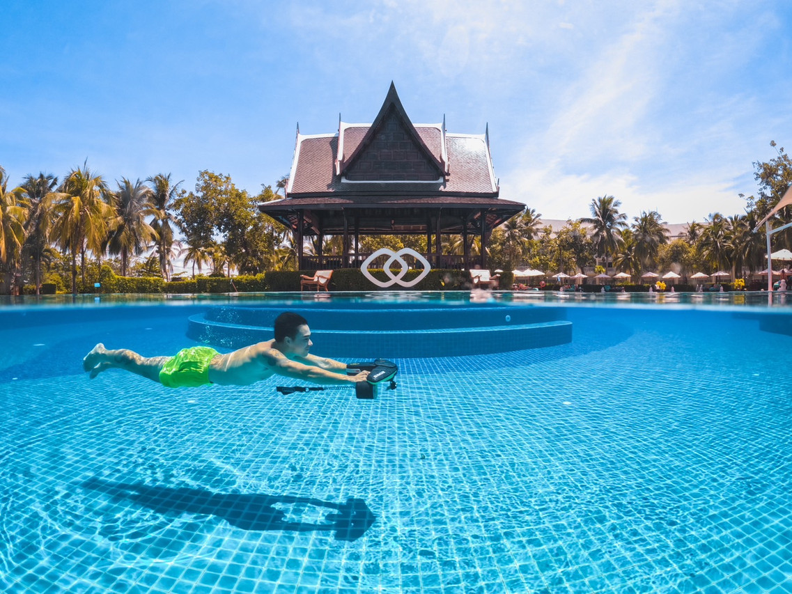 สระลากูนของ Sofitel Krabi กับศาลาทรงไทยกลางสระ