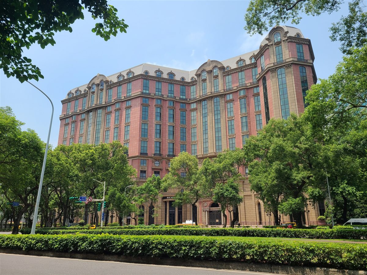 Top 10 5-Star Hotels Taipei