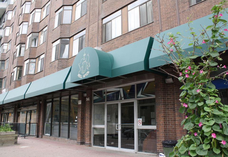 Neill-Wycik Hotel