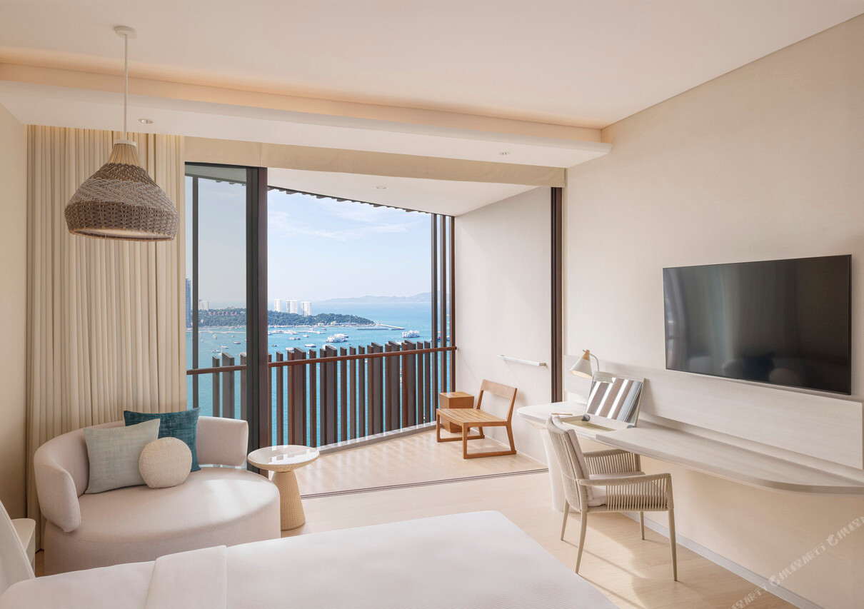 ห้อง Bay Tower วิวทะเล ระเบียงมองอ่าวพัทยา