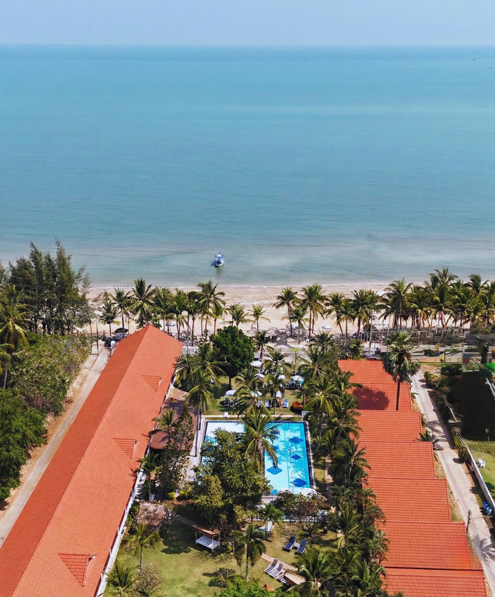Dolphin Bay Resort