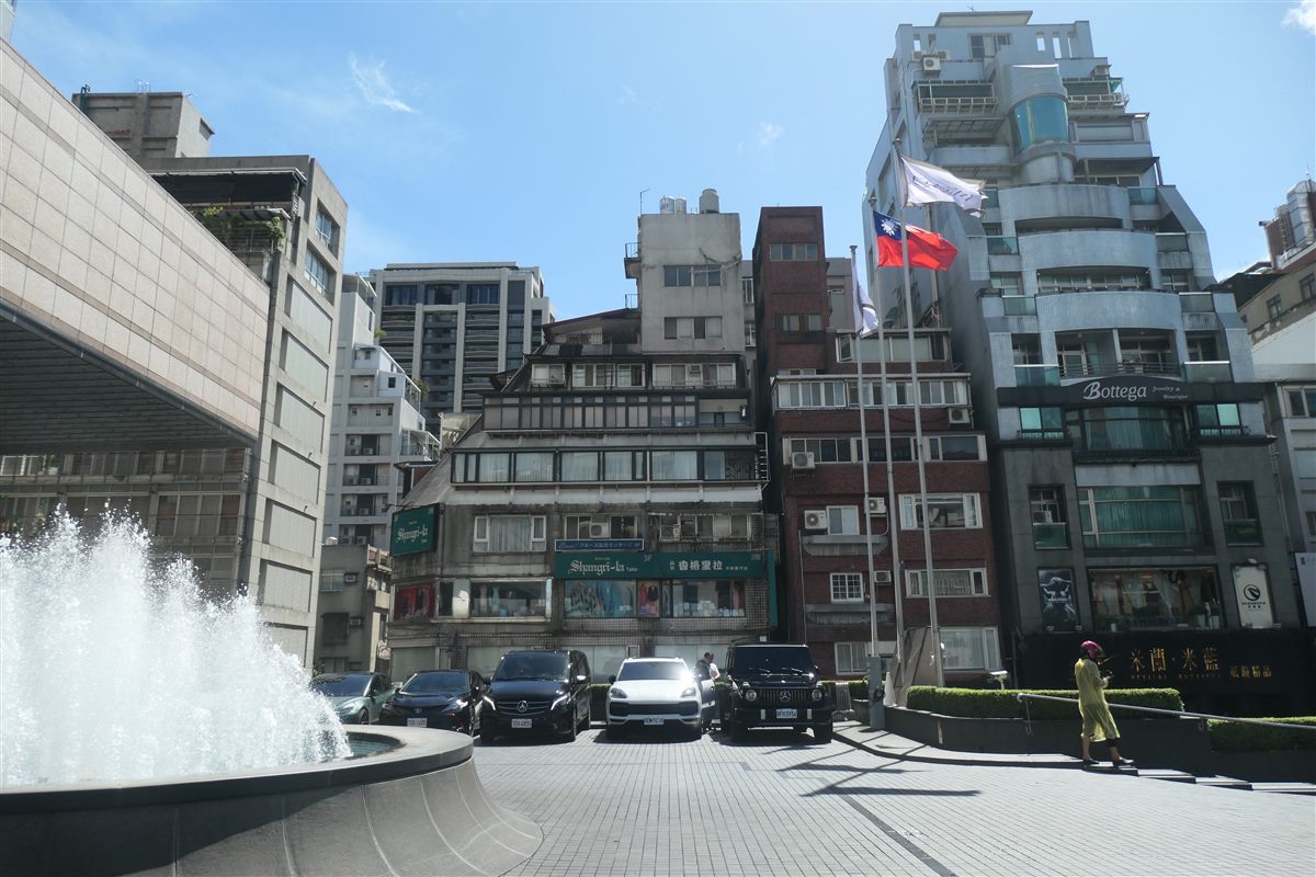 ล็อบบี้หรูหราของ Regent Taipei (台北晶華酒店)