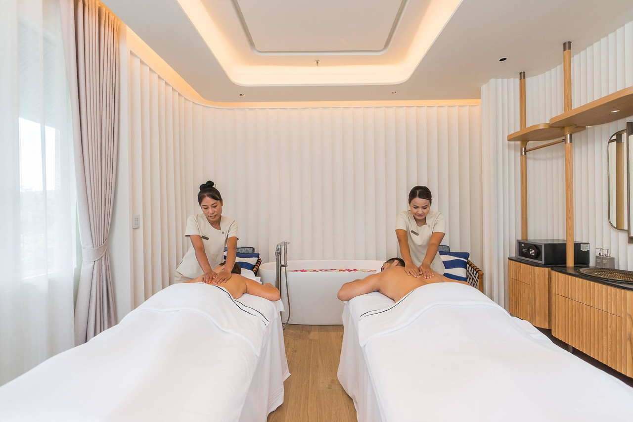 Twin-bed spa treatment room at Melia Koh Samui
