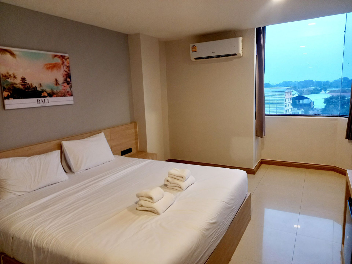 B2 Sisaket Boutique &amp; Budget