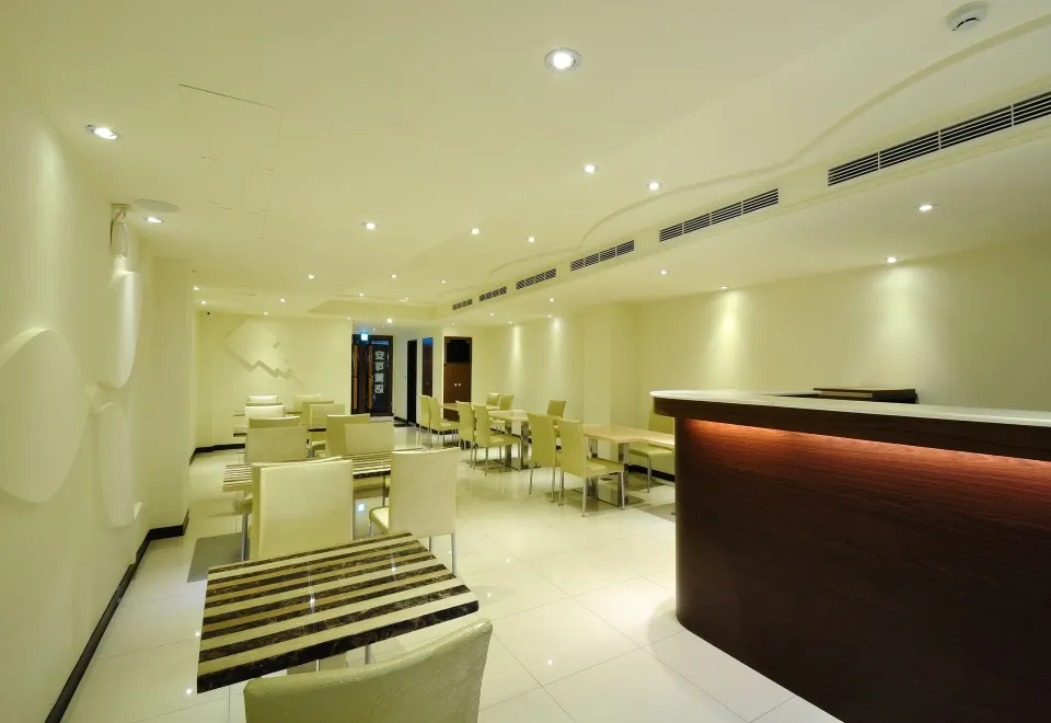 Bravo Hotel Taichung