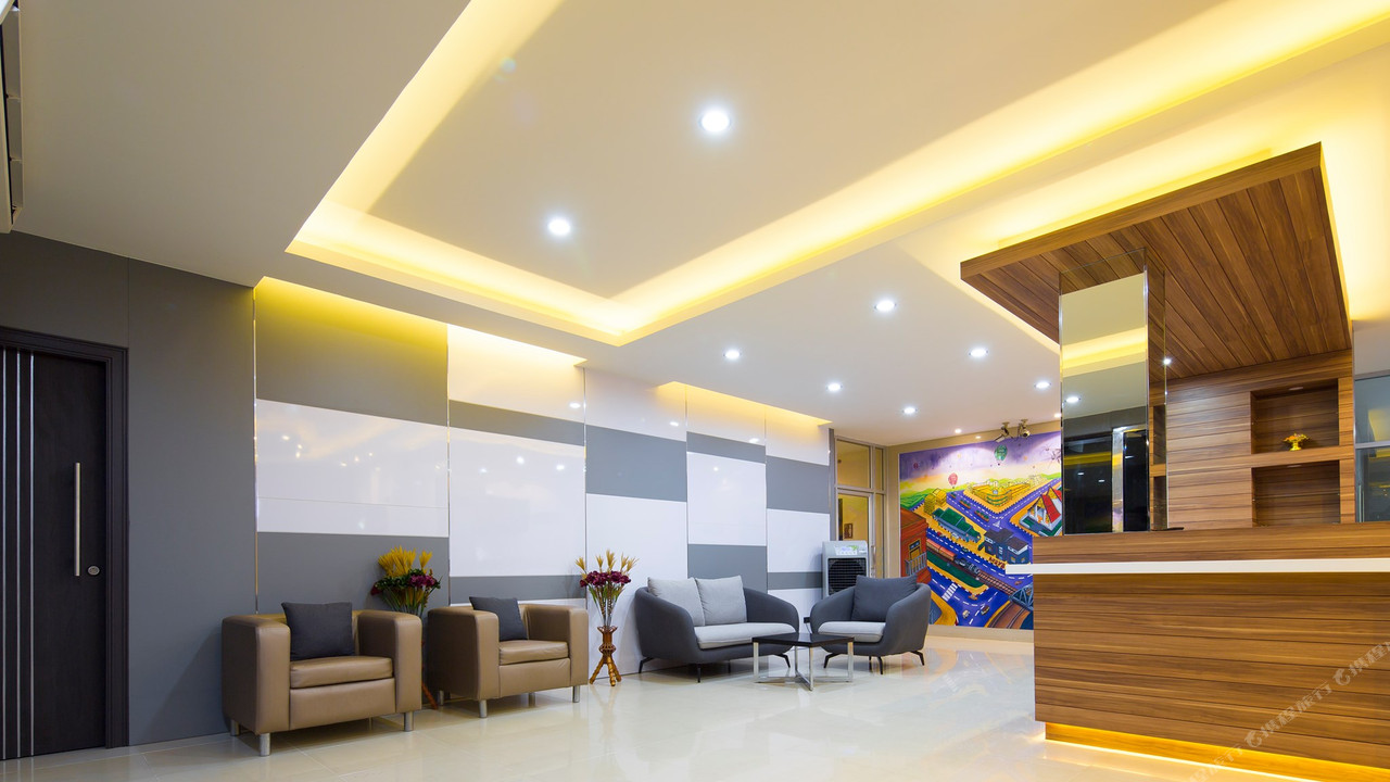 ล็อบบี้และเคาน์เตอร์ต้อนรับของ Araya Hotel